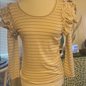 LOT: Size small to medium, great condition, great brands